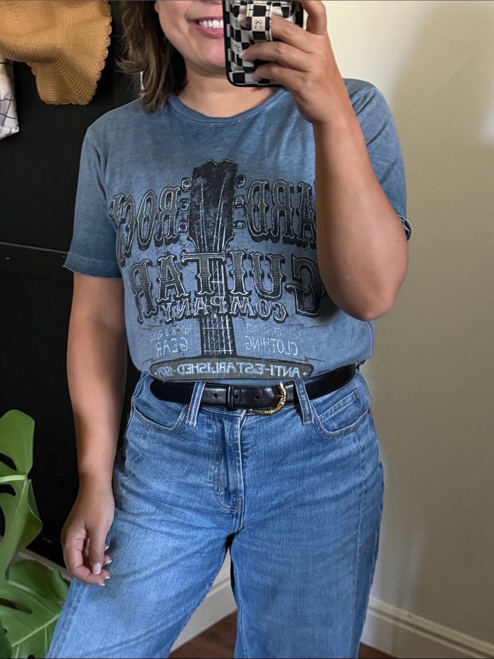 Hard Rock Guitar Printed Wash wear Unisex Tee. M